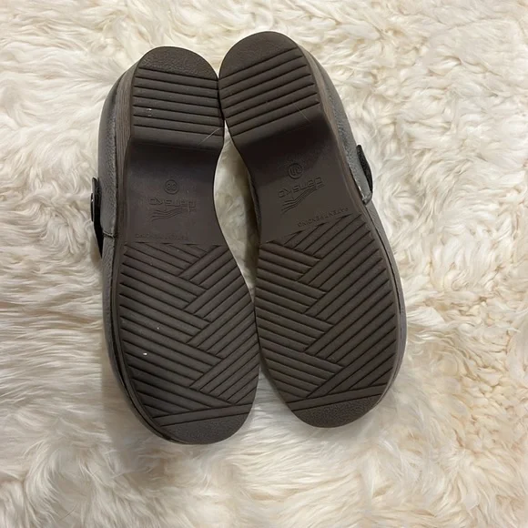 Dansko shoes - Picture 4 of 4